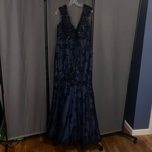 Boutique Elegant Navy Blue Sequin Gown